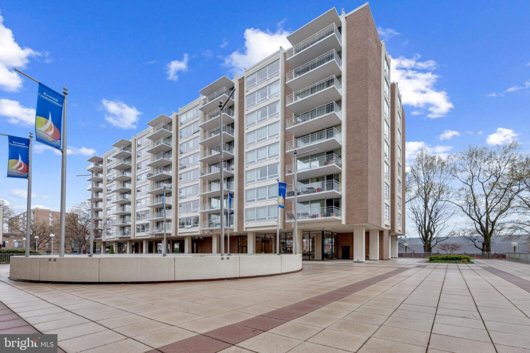 1435 4Th Street SW B704, Washington, District Of Columbia 20024 1 DCDC2043294