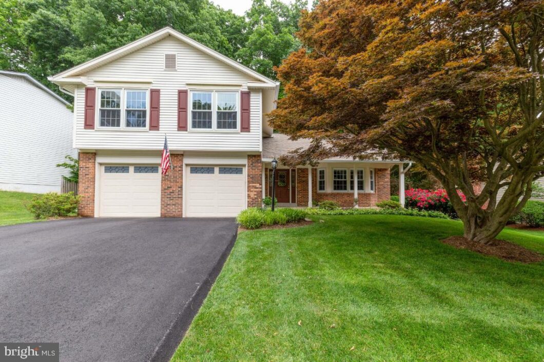 9217 Rockefeller Ln Springfield, VA 22153 1 VAFX2059802