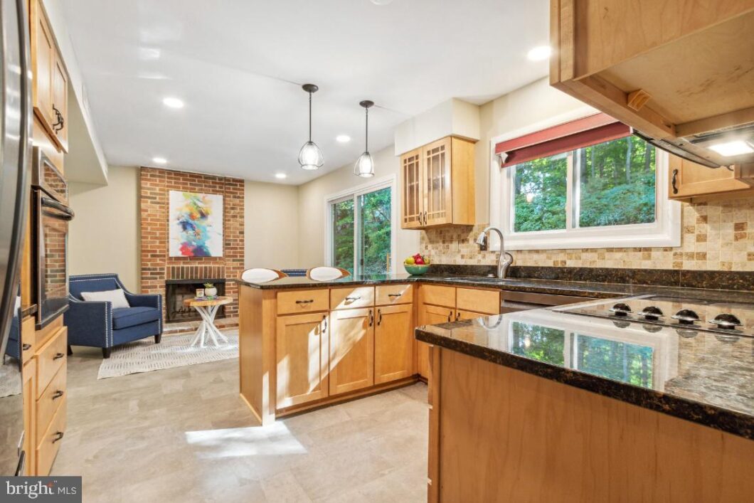 8802 Sweet Gum Place, Springfield, Virginia 22153 1 VAFX2078494